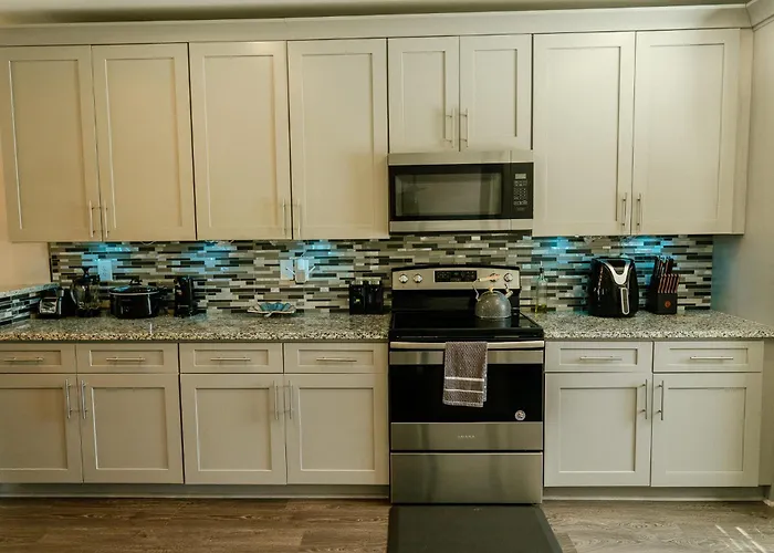 Enjoy This Mini-Mansion Near Downtown And The Airport!